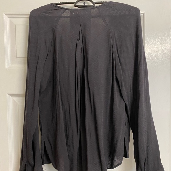 Silence + Noise Blouse from Urban Outfitters - Picture 2 of 2